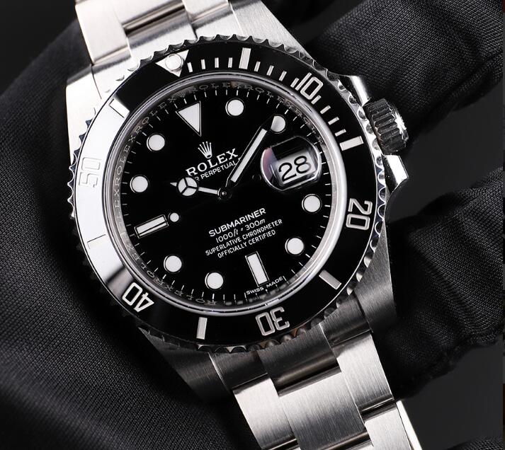 Rolex Submariner is one of the most popular diving watches nowadays.